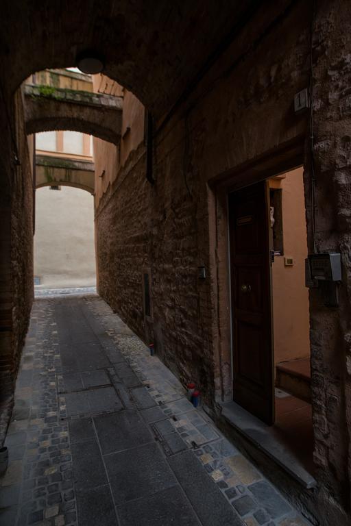 Residenza Raffaello Hotel Foligno Kültér fotó