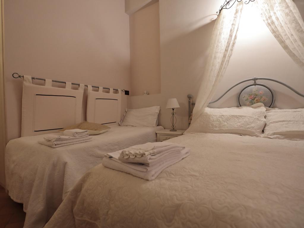 Residenza Raffaello Hotel Foligno Kültér fotó
