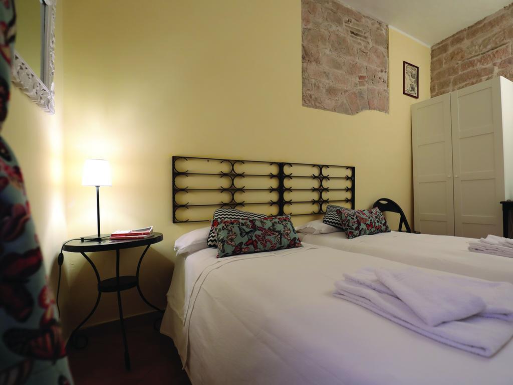 Residenza Raffaello Hotel Foligno Kültér fotó